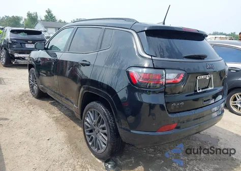 2022 Jeep Compass High Altitude 4X4 из США, поврежденный, VIN 3C4NJDCB8NT158863